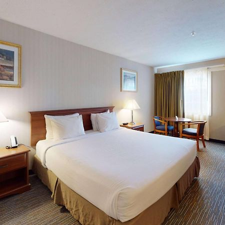 Ramada By Wyndham Strasburg - Shenandoah Valley Экстерьер фото