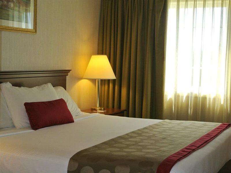 Ramada By Wyndham Strasburg - Shenandoah Valley Экстерьер фото