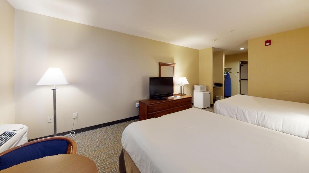 Ramada By Wyndham Strasburg - Shenandoah Valley Экстерьер фото